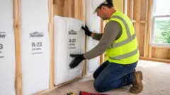 Normes isolation mur intérieur : RT 2012, RE 2020 et exigences thermiques